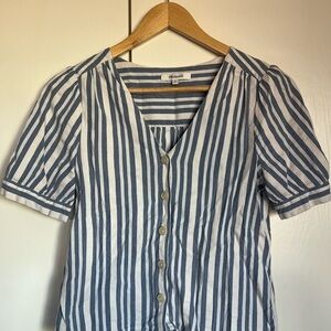 Madewell Blue and White Short Sleeve Button Down Shirt